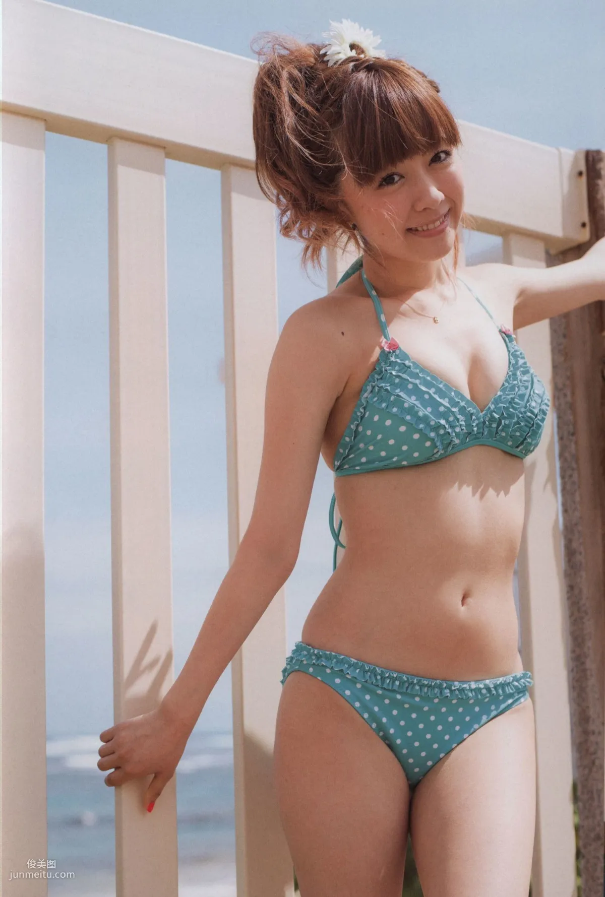 Alo Hello! Berryz 工房 Photobook 2013 [PB写真集]32