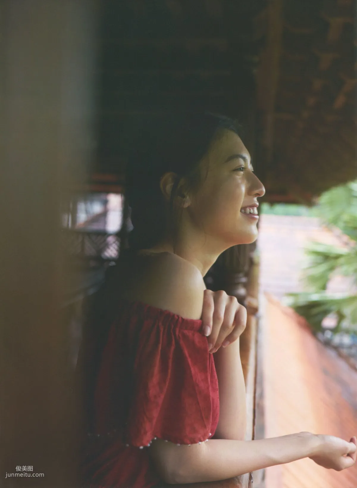 Ayaka Miyoshi 三吉彩花 《わたし》[PB写真集]53