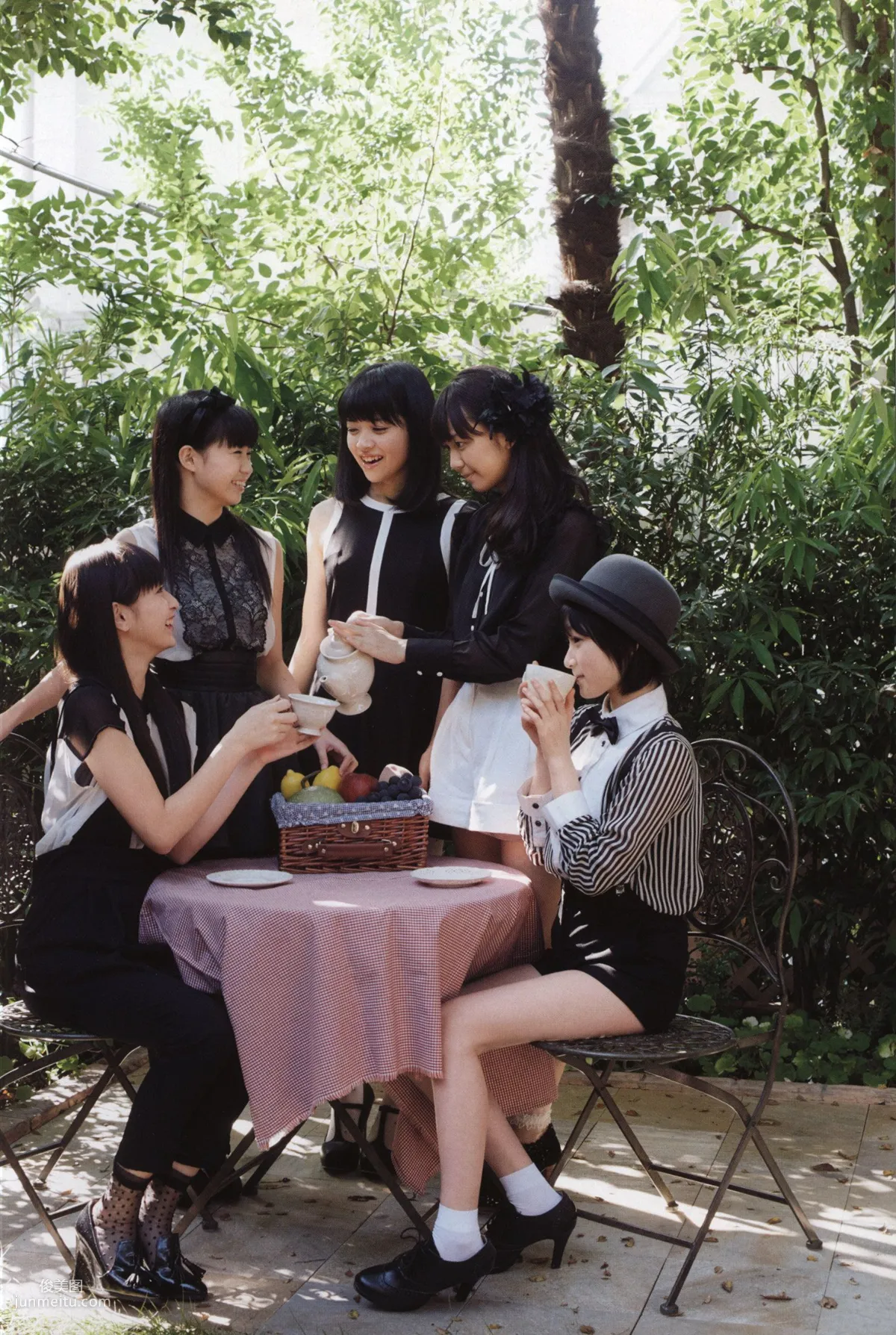 Juice=Juice《OFFICIAL PHOTO BOOK》 [PB] 写真集47