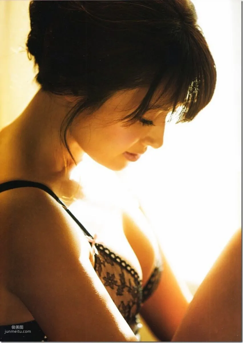 深田恭子 《(un)touch》 [Photo Book] 写真集83