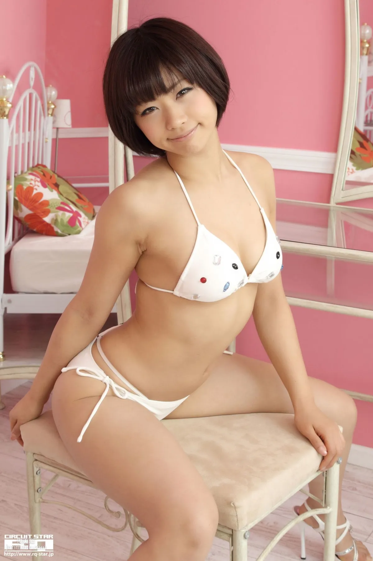 [RQ-STAR] NO.00609 安枝瞳 Hitomi Yasueda Swim Suits 写真集84