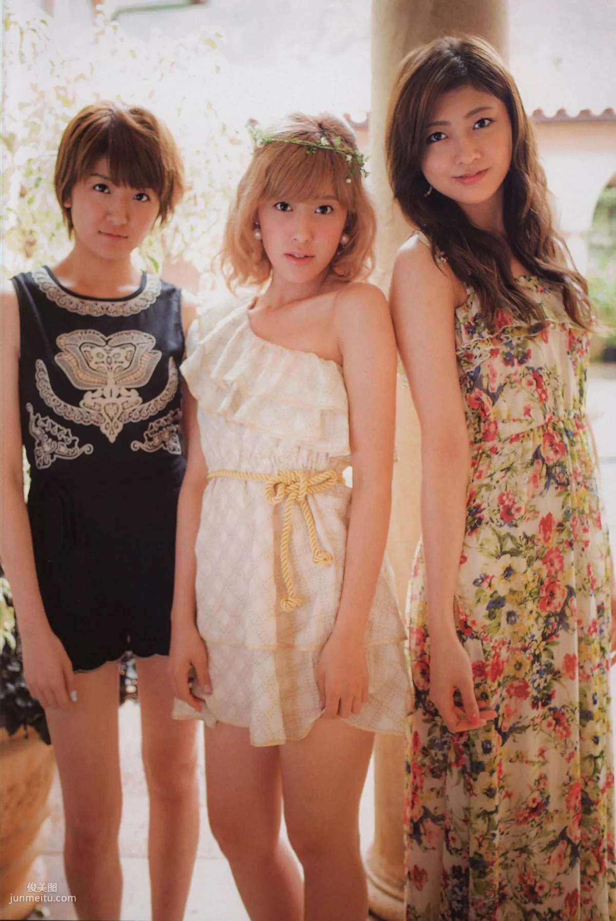 Alo Hello! Berryz 工房 Photobook 2013 [PB写真集]37