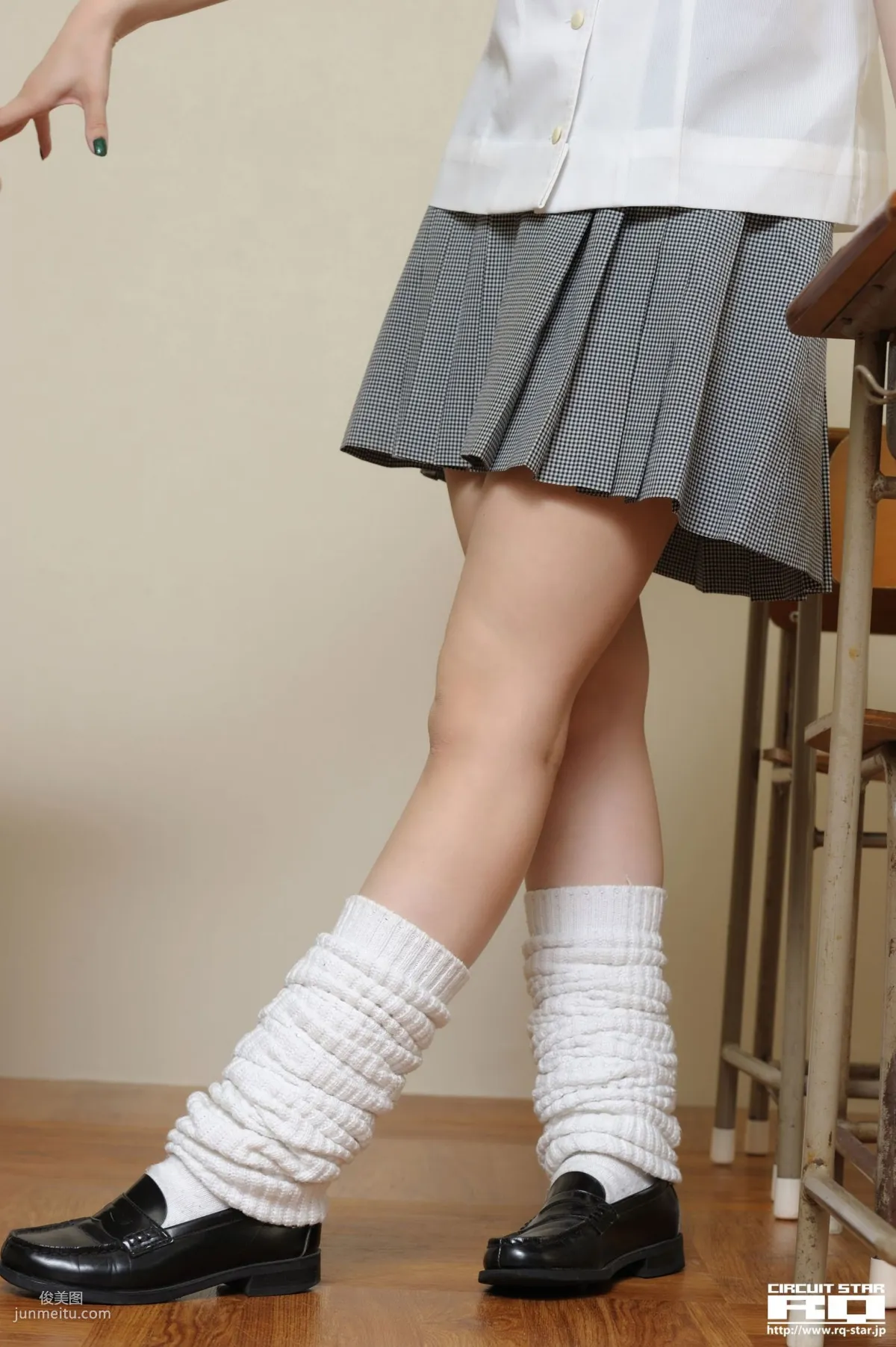 [RQ-STAR] NO.00571 荒井嘉奈 School Girl 写真集122