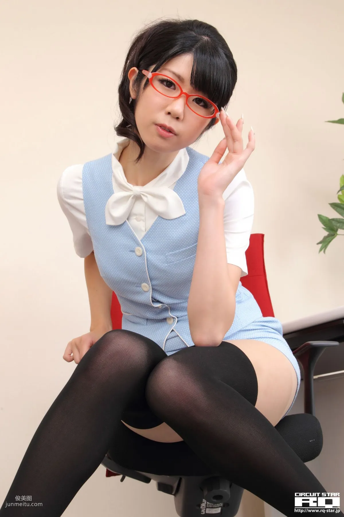 [RQ-STAR] NO.00614 Aoi Usami 宇佐美あおい Office Lady 写真集44