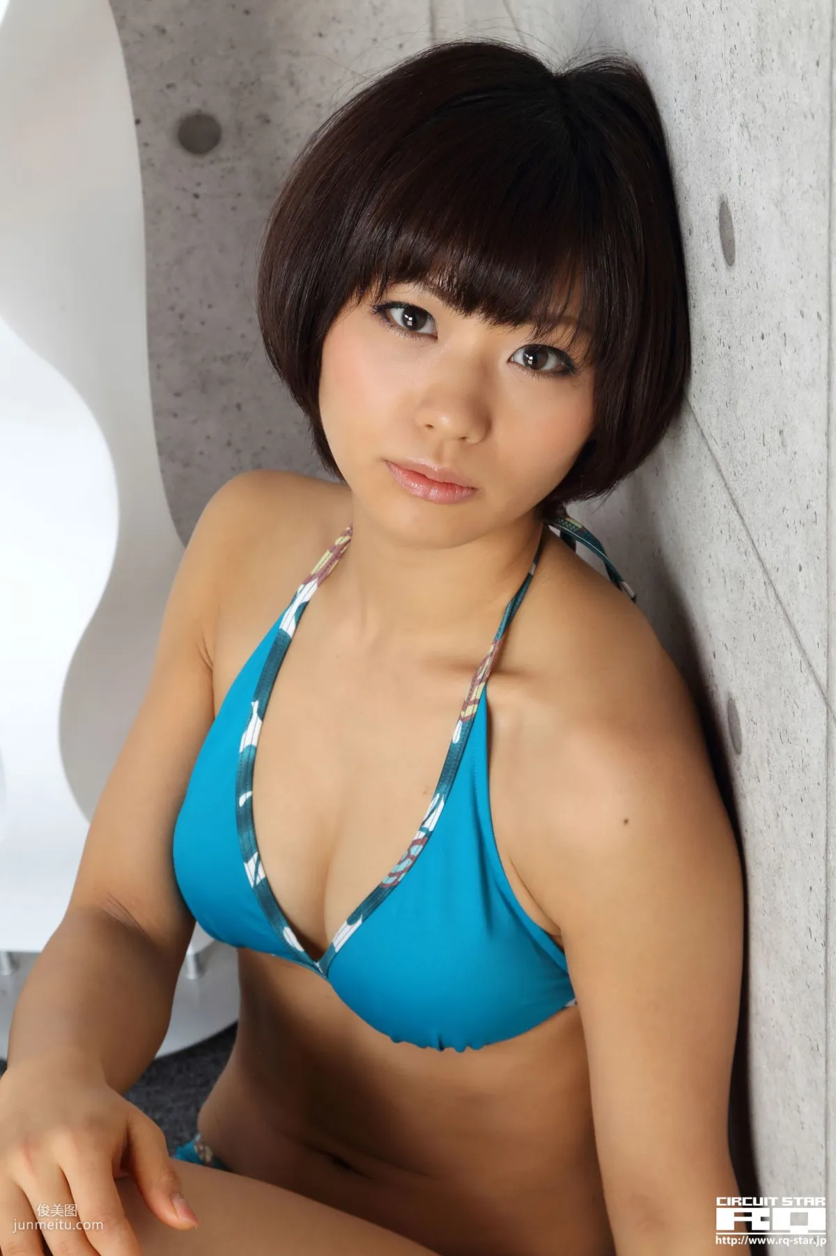 [RQ-STAR] NO.00611 Hitomi Yasueda 安枝瞳 Swim Suits 写真集10