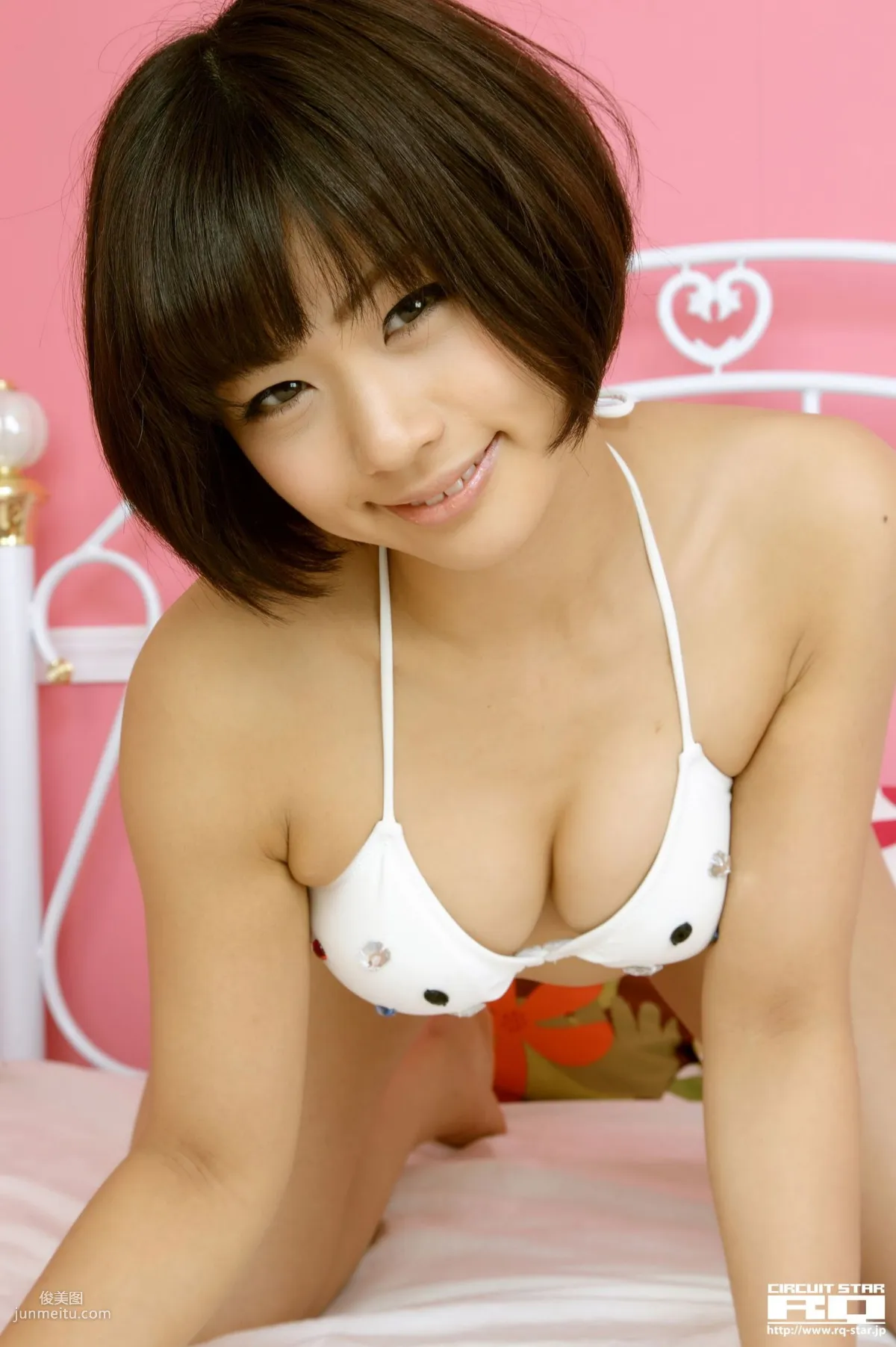 [RQ-STAR] NO.00609 安枝瞳 Hitomi Yasueda Swim Suits 写真集124