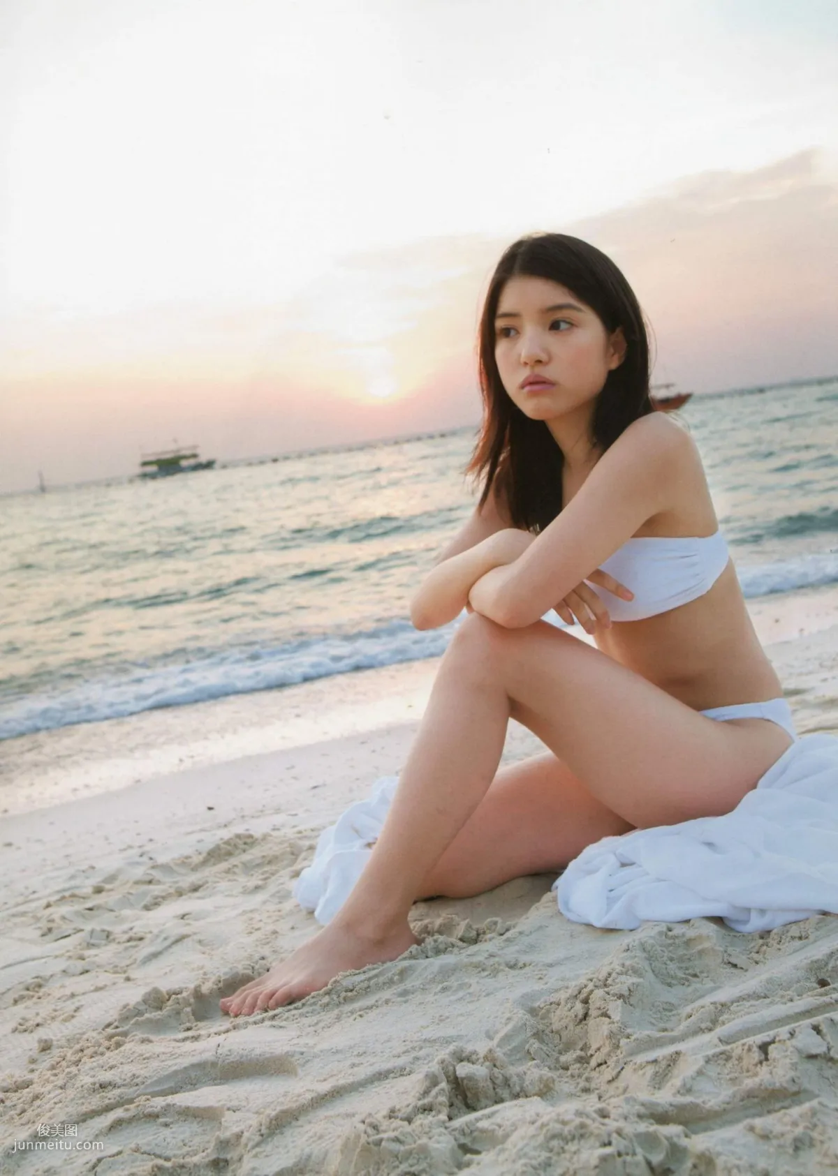 川岛海荷《Umikaze》 [PhotoBook] 写真集111