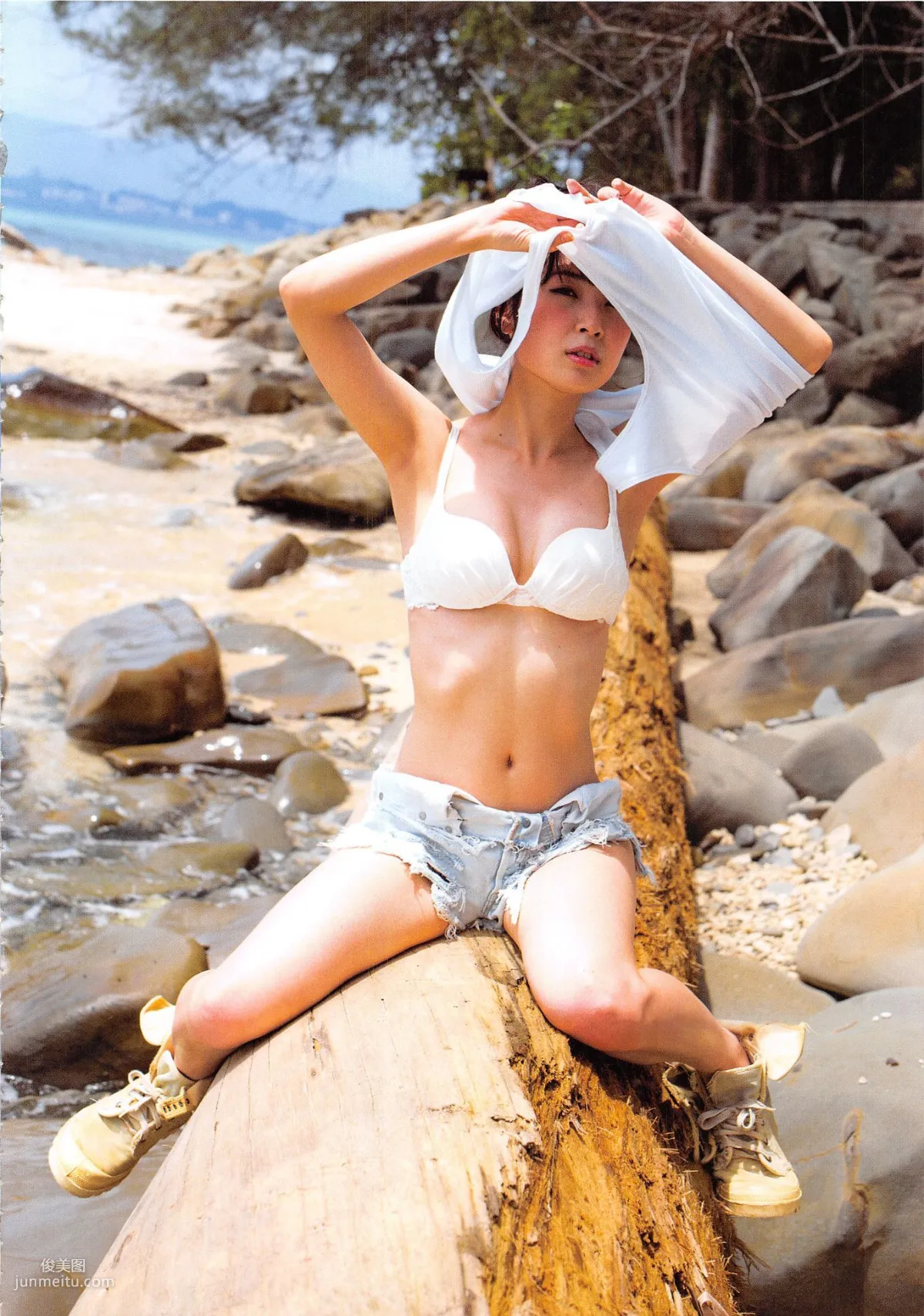 高柳明音《Churi》 [Photobook] 写真集27