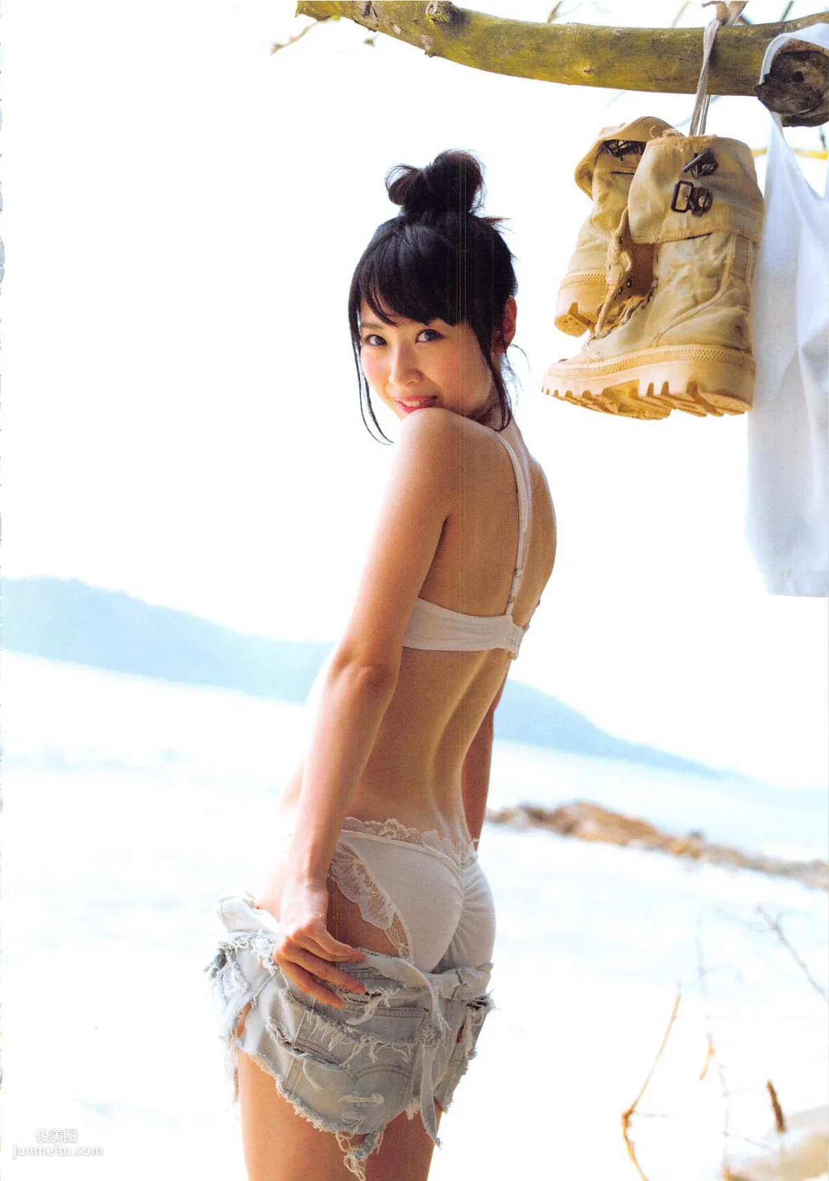 高柳明音《Churi》 [Photobook] 写真集29