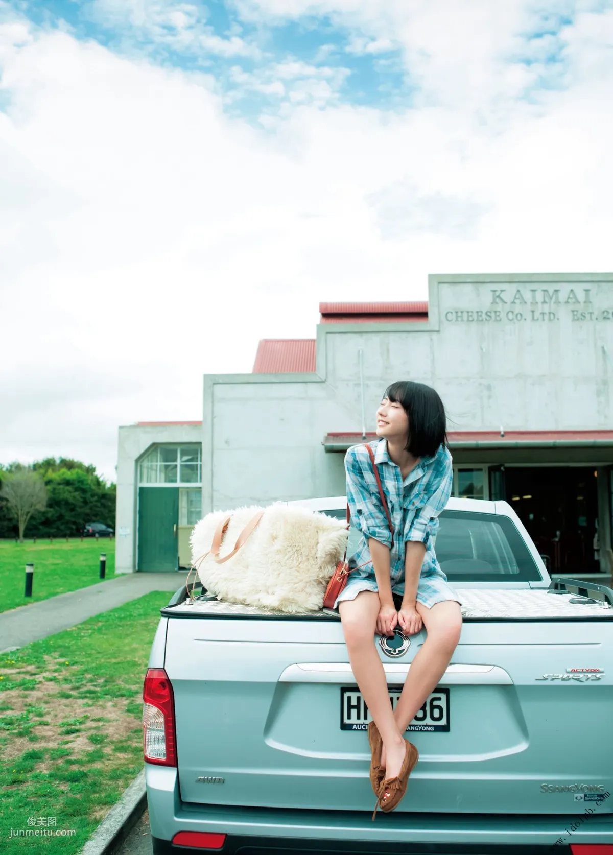 武田玲奈《short》 [PhotoBook] 写真集52