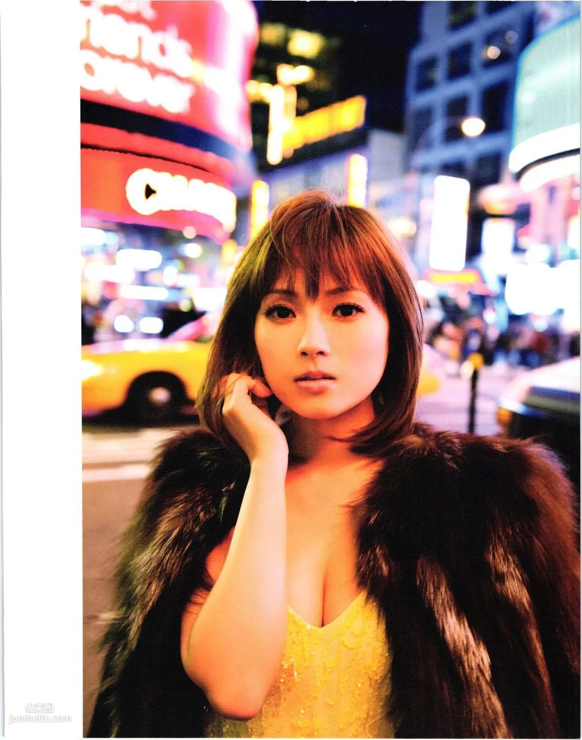 安倍夏美 《Subway》 [PhotoBook] 写真集43