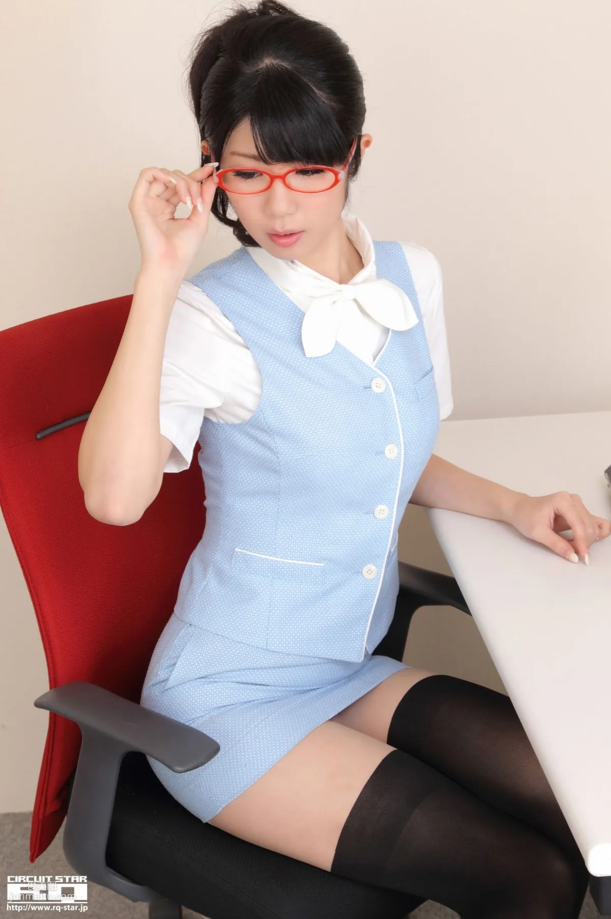 [RQ-STAR] NO.00614 Aoi Usami 宇佐美あおい Office Lady 写真集107