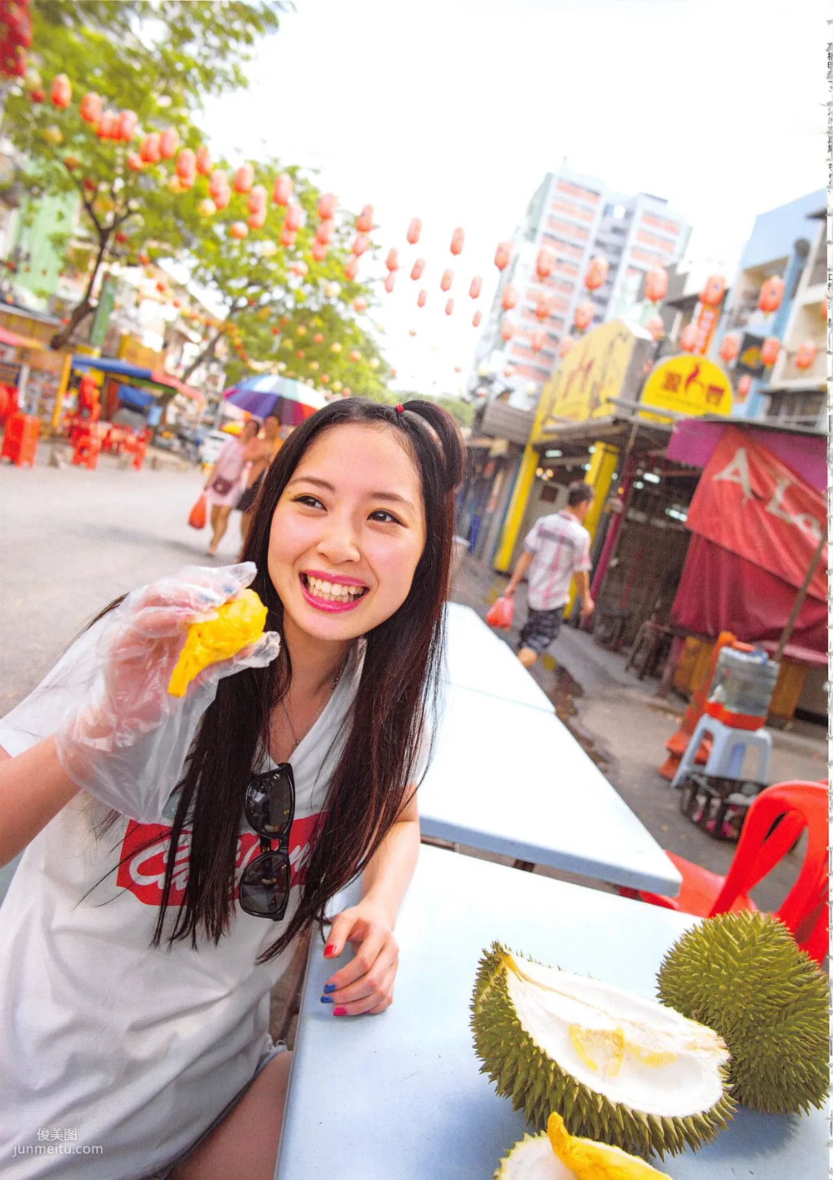 高柳明音《Churi》 [Photobook] 写真集101