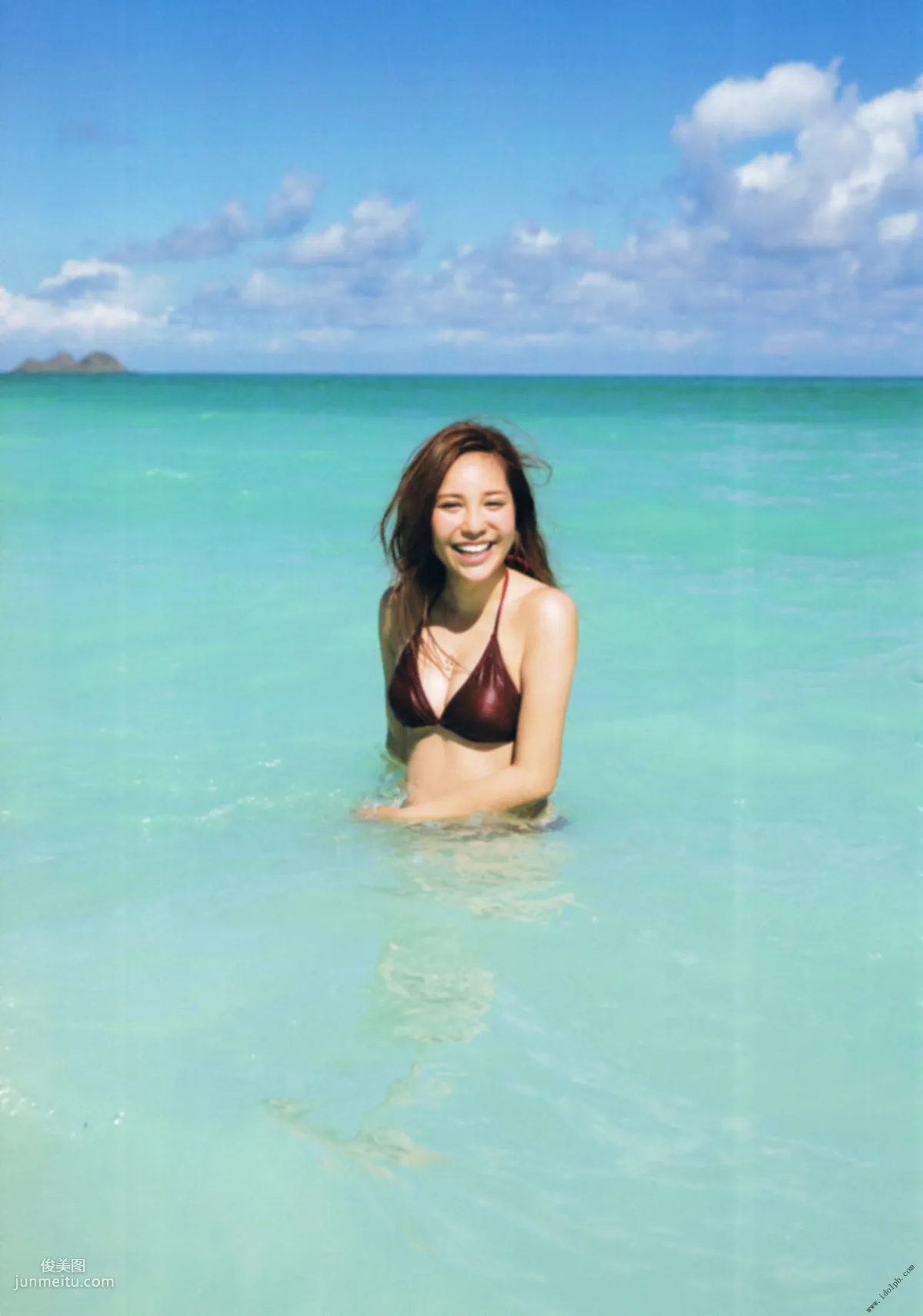 河西智美《灼けた》 [PhotoBook] 写真集27