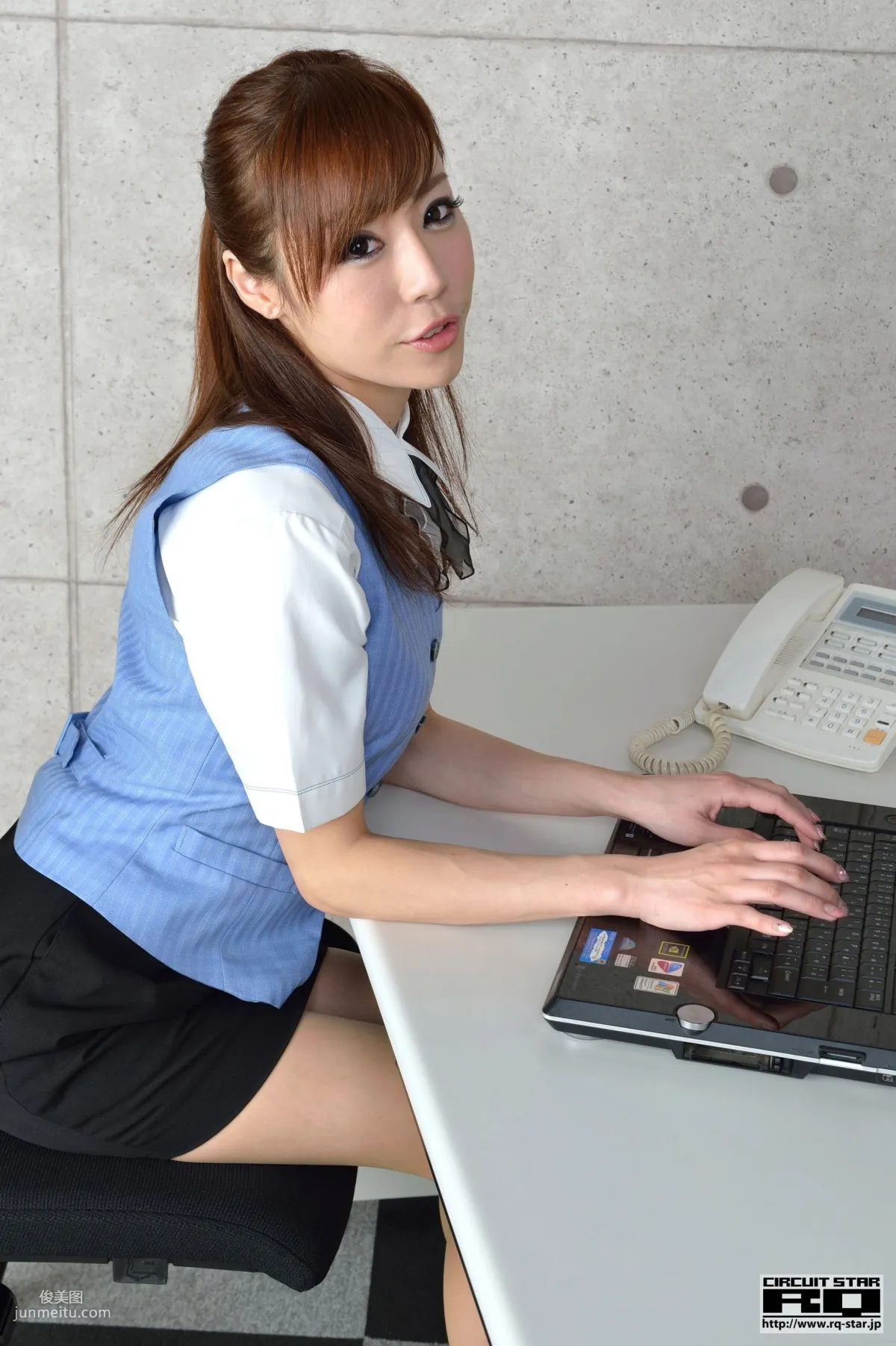 [RQ-STAR] NO.00778 柏木もえ/MOE Office Lady 办公室女郎 写真集26