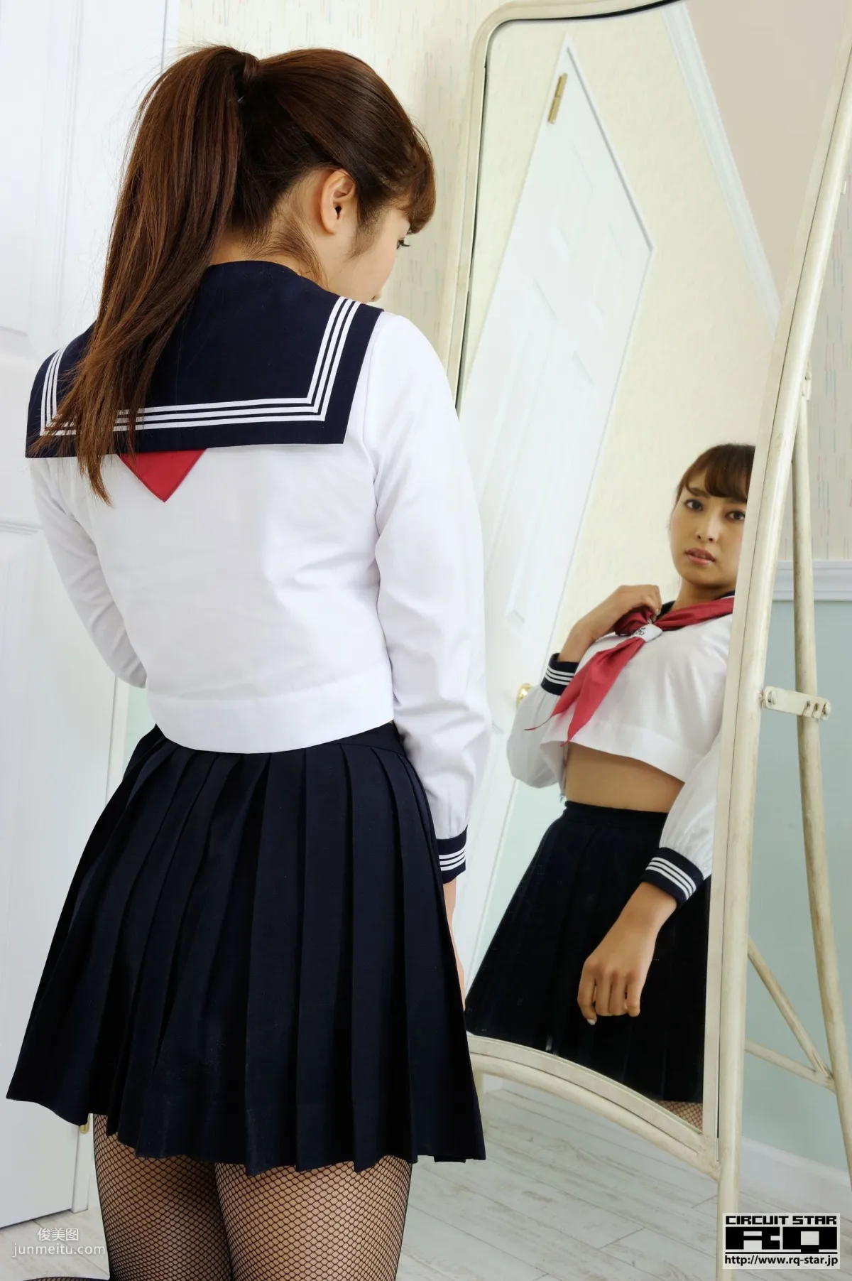 [RQ-STAR] NO.00741 岡咲翔子 Sailor Style 校服系列 写真集17