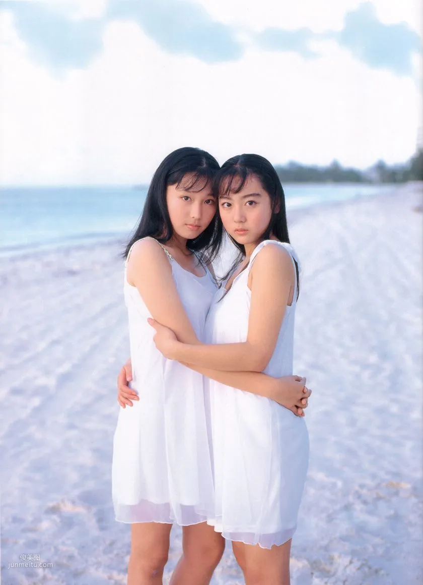 三津谷葉子、奈良沙绪理 《Pure Girl》「Duo」 [PB写真集] 45