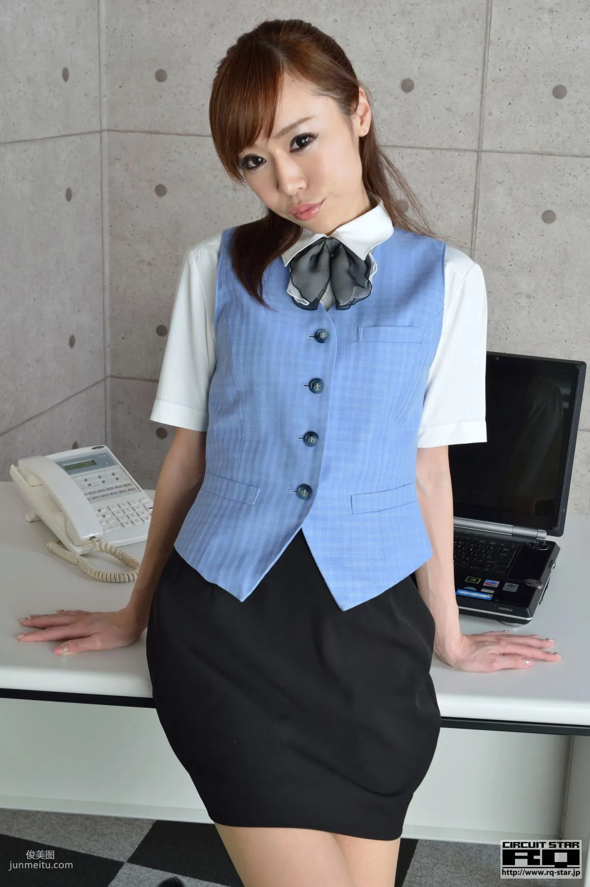 [RQ-STAR] NO.00778 柏木もえ/MOE Office Lady 办公室女郎 写真集24