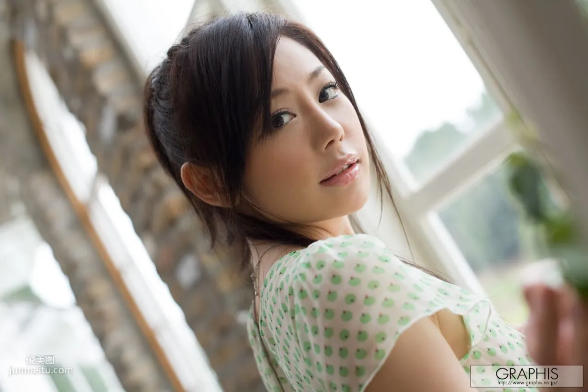 Takami Hou 北贵美 [Graphis] First Gravure 初脱ぎ娘 写真集29