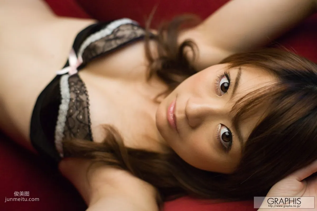 Mayuka Akimoto 秋元まゆ花 [Graphis] First Gravure 初脱ぎ娘 写真集50