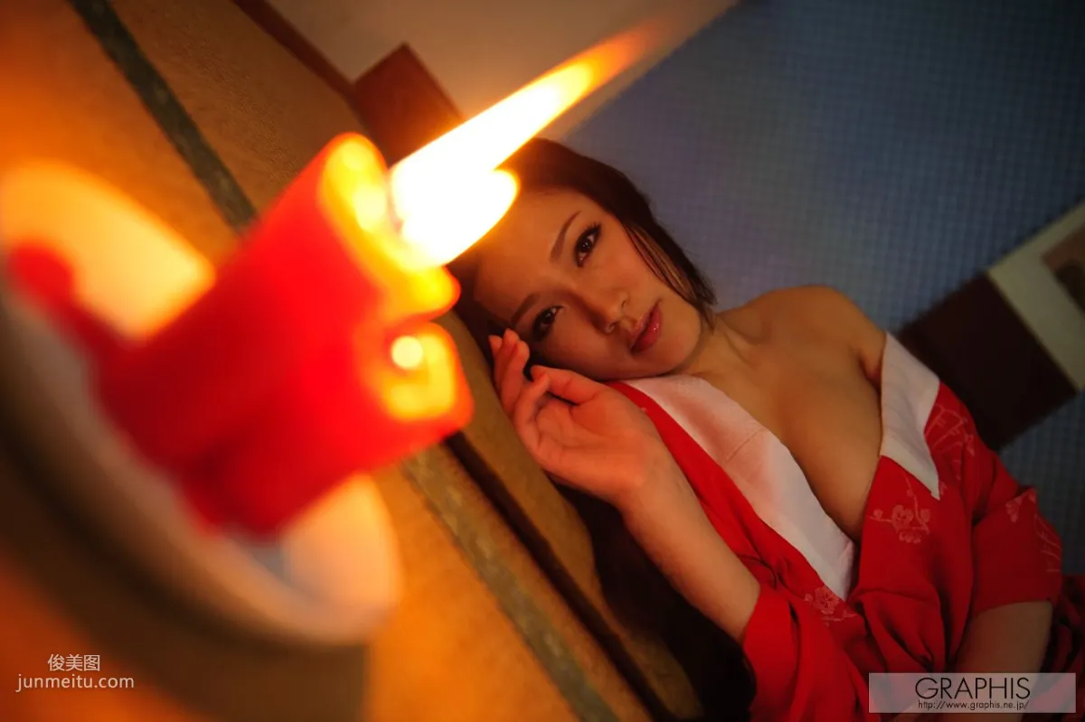 佐々木はるか/椎名光《Light and Darkness》 [Graphis] Gals 写真集12