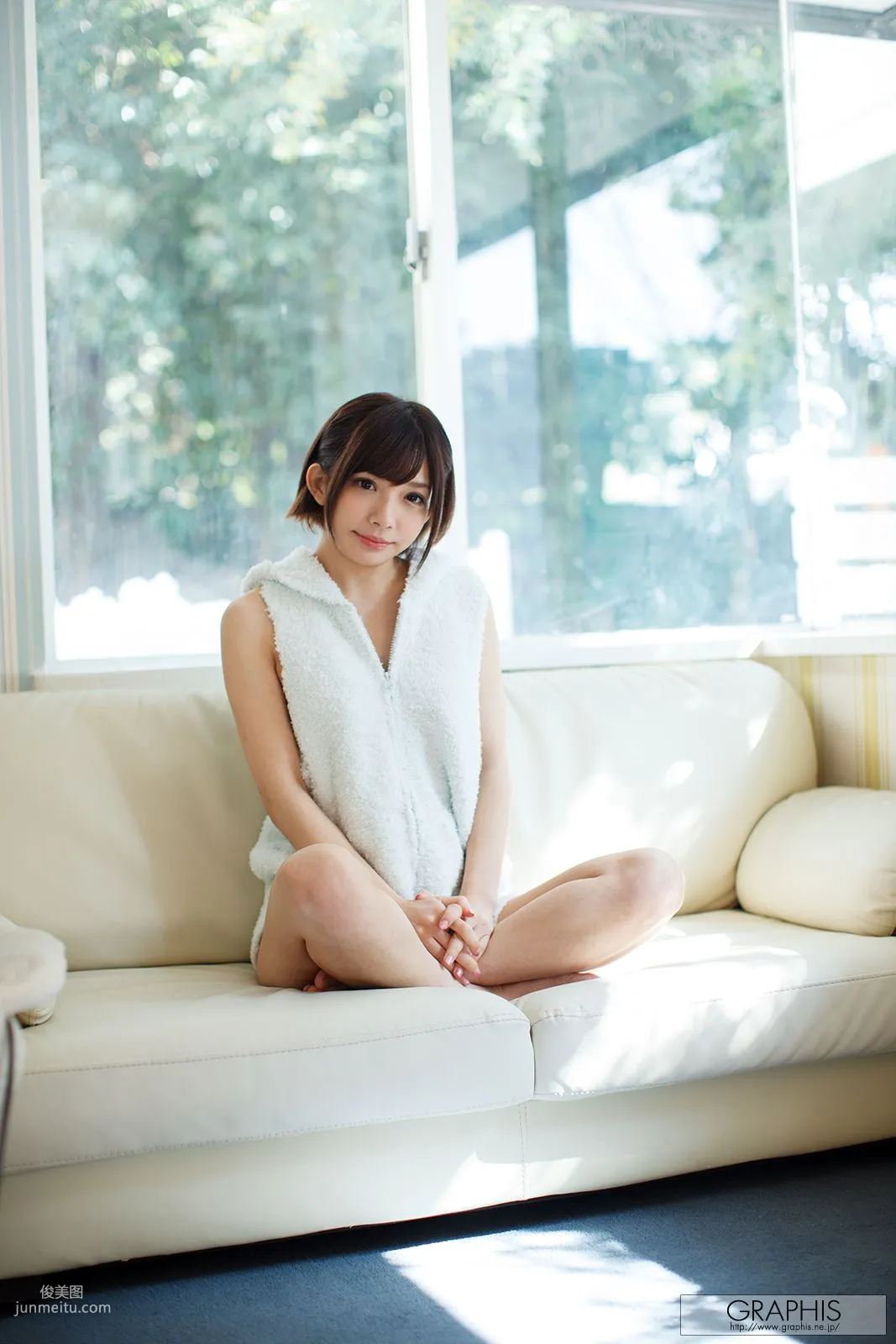 成海うるみ/成海丽(広瀬りりあ) [Graphis] First Gravure 初脱ぎ娘 写真集11