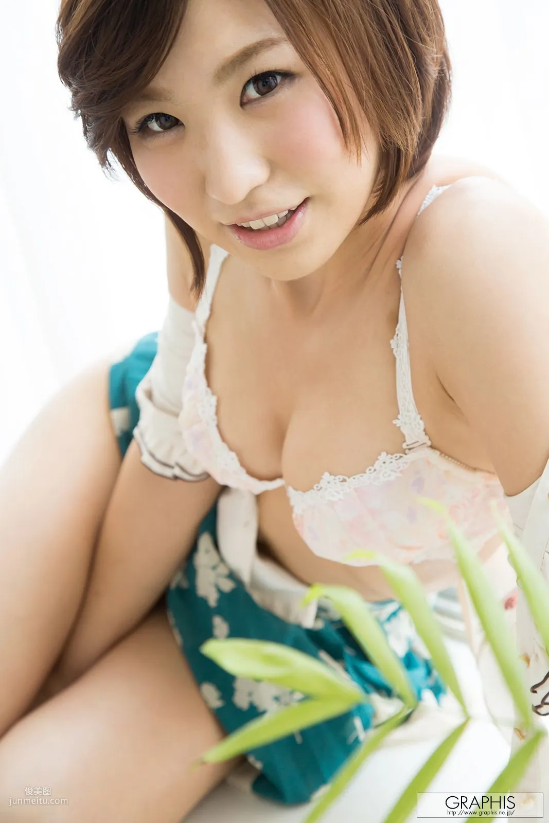 夏希みなみ/夏希南 [Graphis] First Gravure 初脱ぎ娘 写真集14