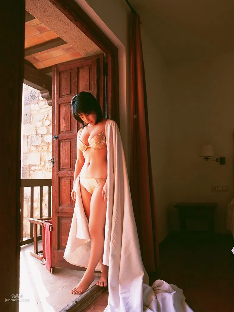 [Wanibooks] NO.15 Hiroko Sato 佐藤寛子 写真集136