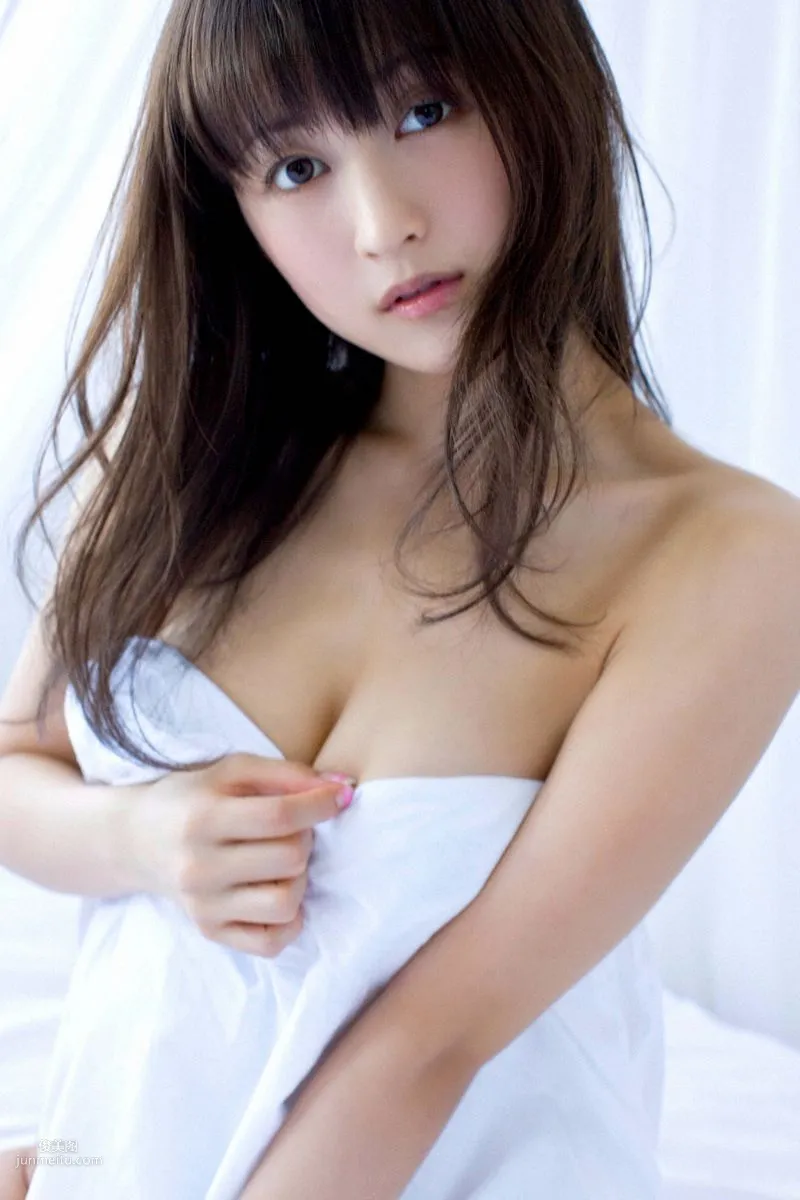 [Wanibooks] NO.64 Ayaka Komatsu 小松彩夏 写真集74