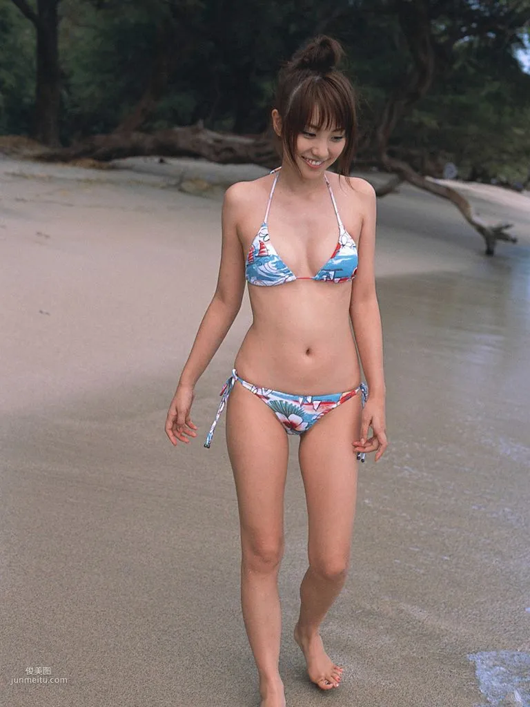 [Wanibooks] NO.44 Azusa Yamamoto 山本梓 写真集50