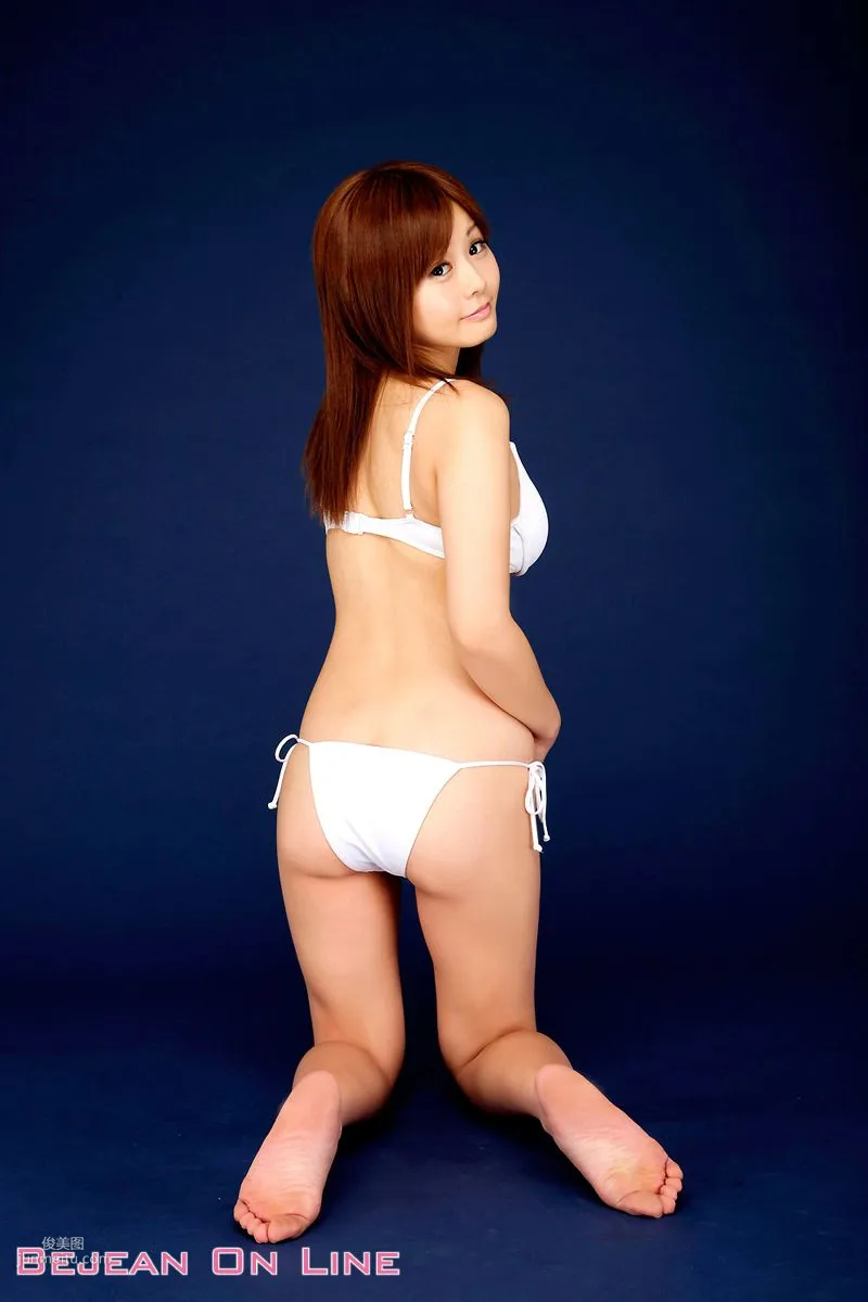 白娘隊 Hideyo Kamibayashi 上林英代 [Bejean On Line] 写真集37