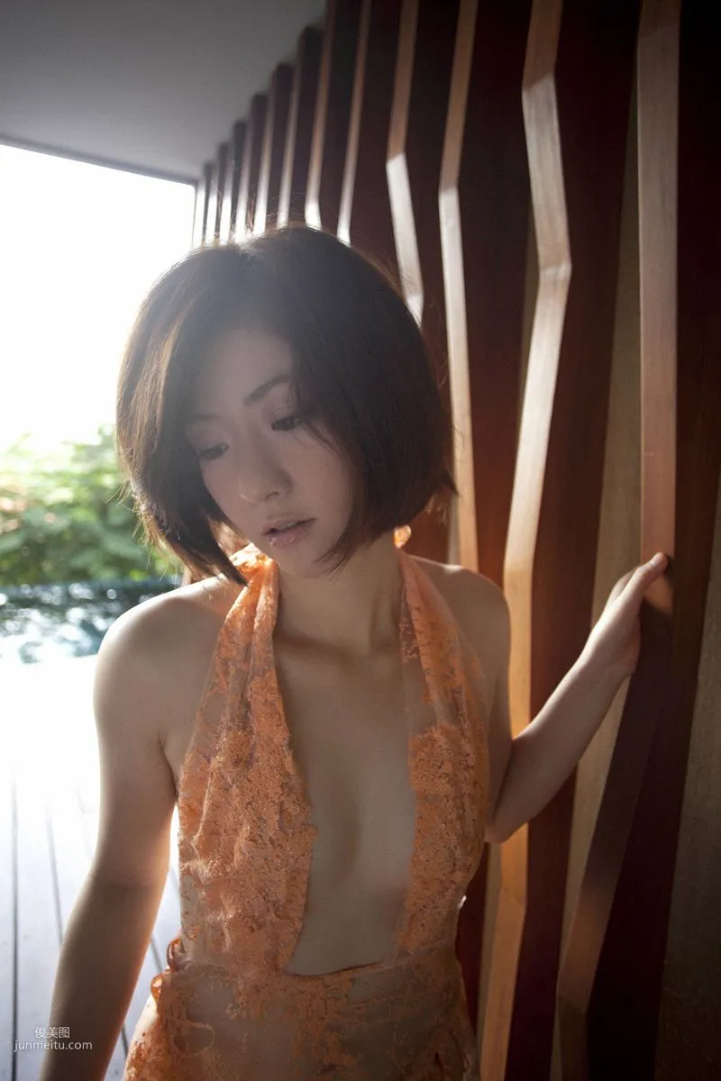 [Wanibooks] NO.84 Naomi Yotsumoto 四元奈生美 写真集85