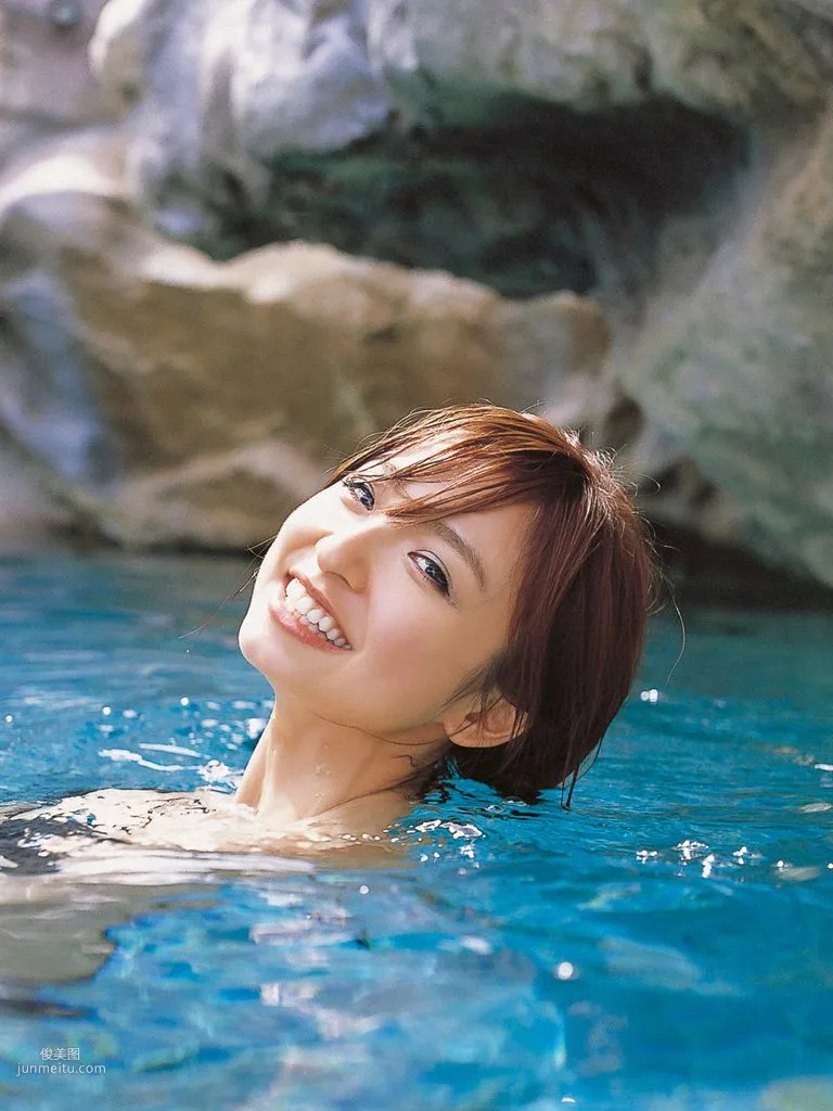 [Wanibooks] NO.51 Mariko Shinoda 篠田麻里子 写真集84