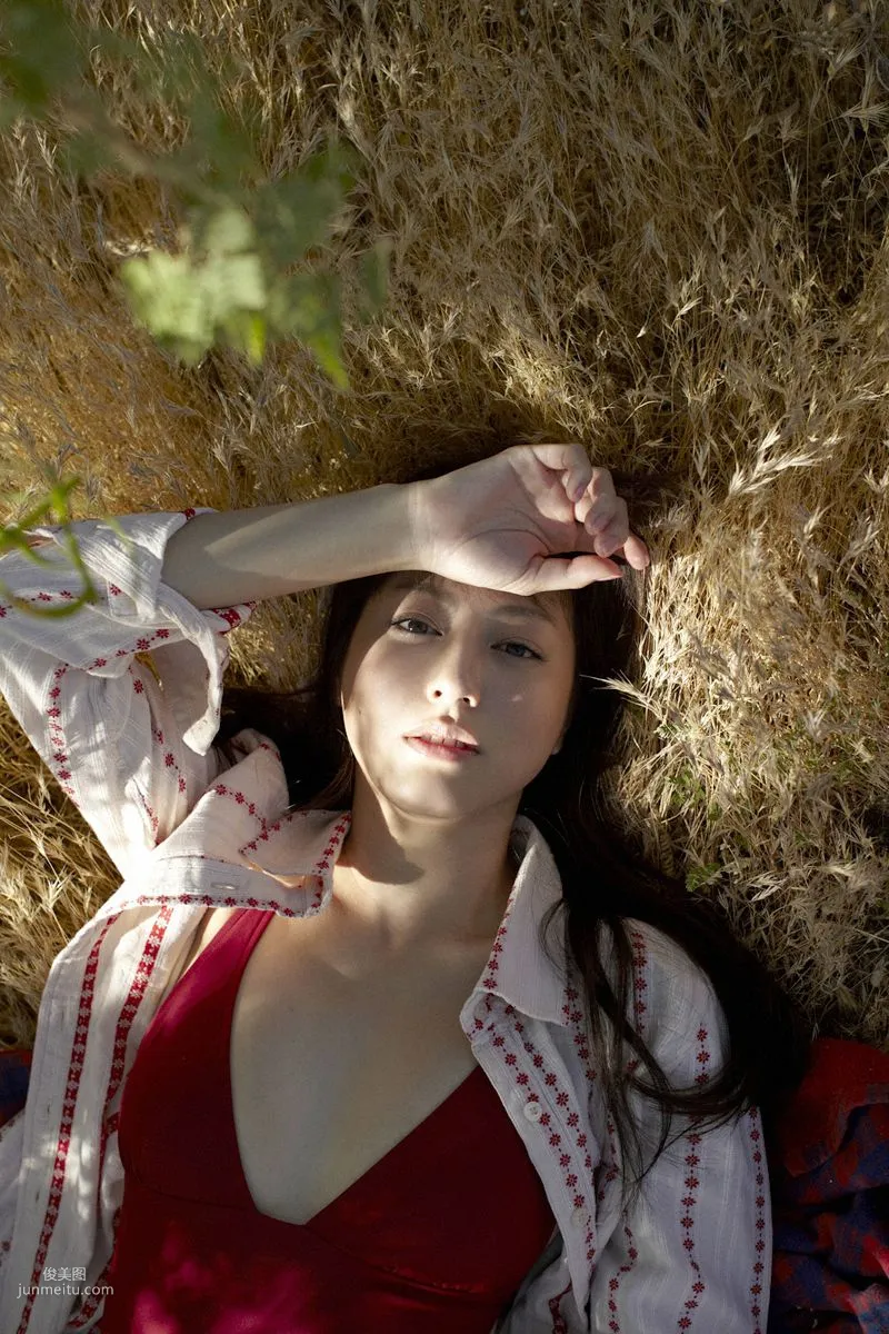 [Wanibooks] NO.82 Yumi Sugimoto 杉本有美 写真集6