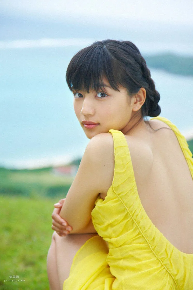 [Wanibooks] NO.100 Haruna Kawaguchi 川口春奈 写真集78