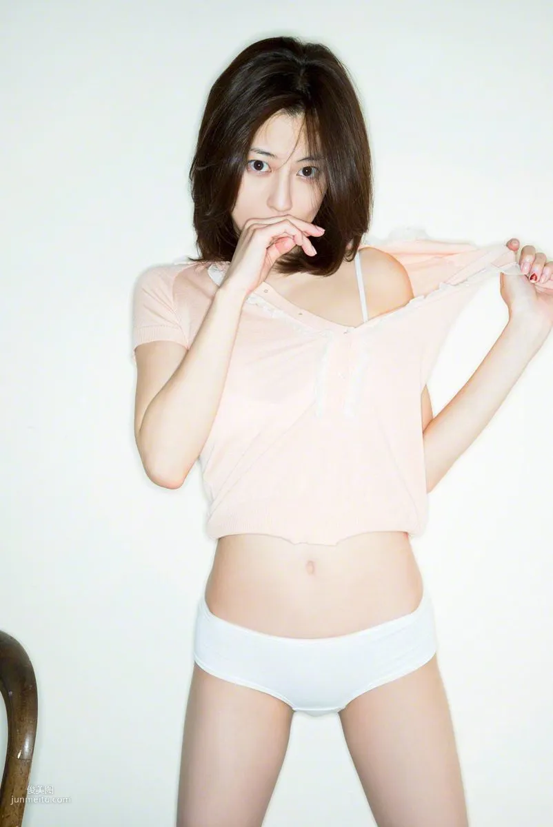 [Wanibooks] NO.136 Yumi Sugimoto 杉本有美 写真集146