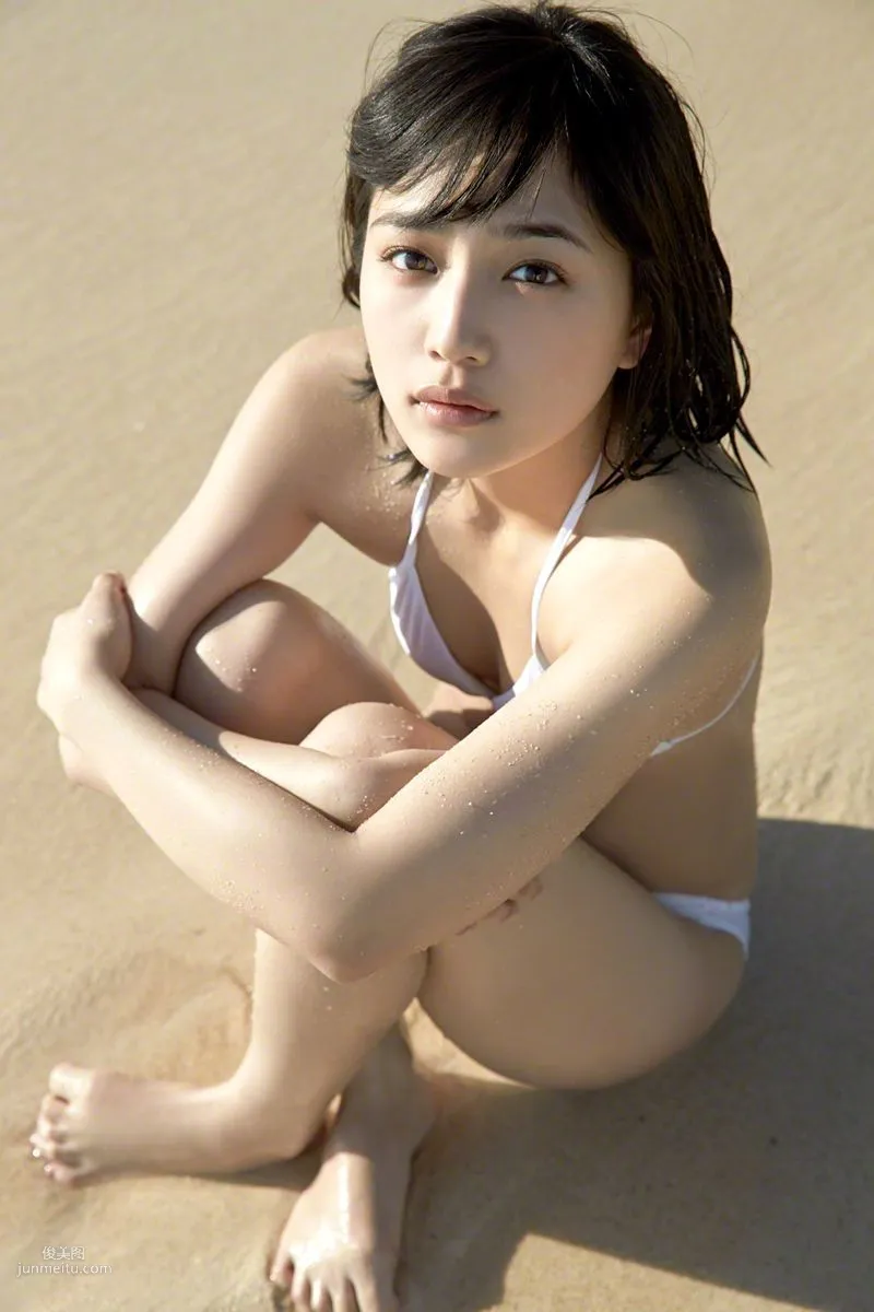 [Wanibooks] NO.132 Haruna Kawaguchi 川口春奈 写真集100