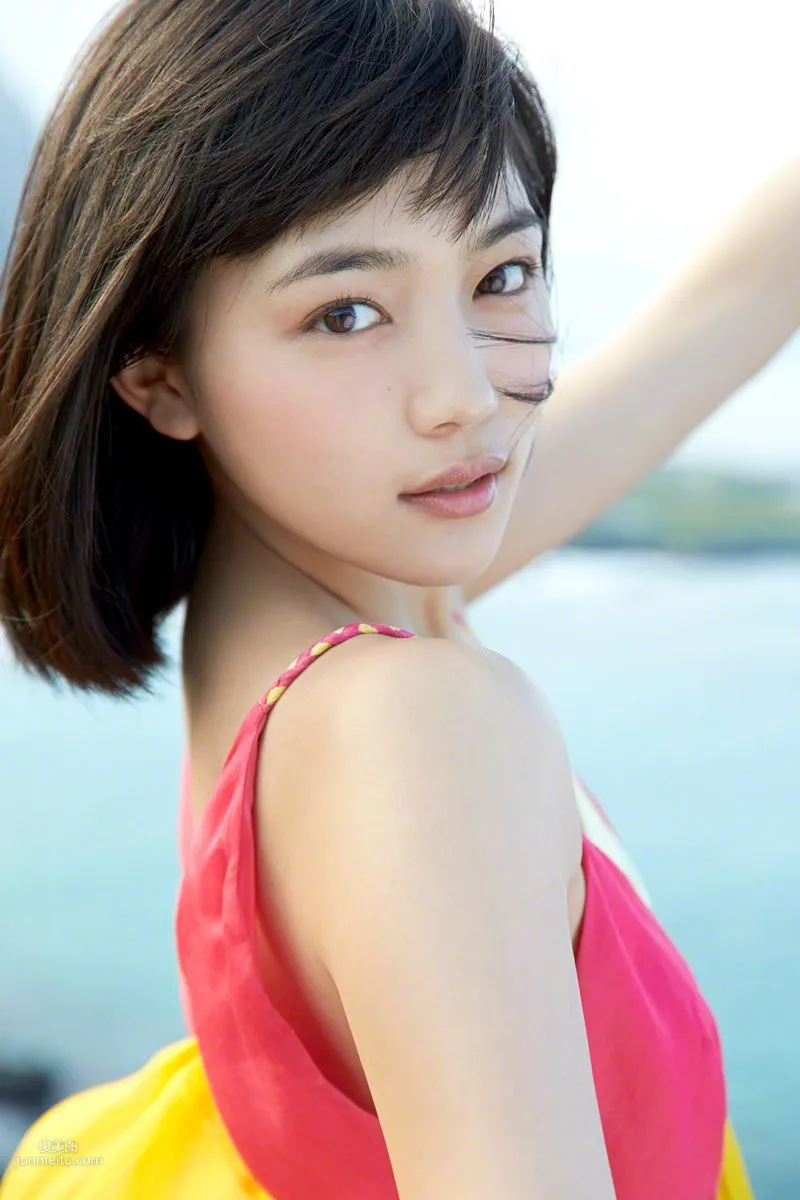 [Wanibooks] NO.132 Haruna Kawaguchi 川口春奈 写真集62