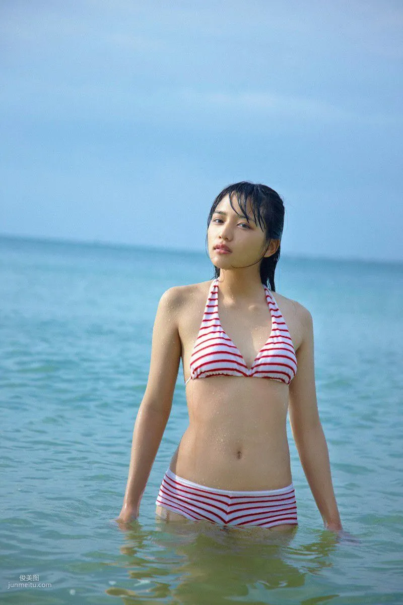 [Wanibooks] NO.100 Haruna Kawaguchi 川口春奈 写真集149