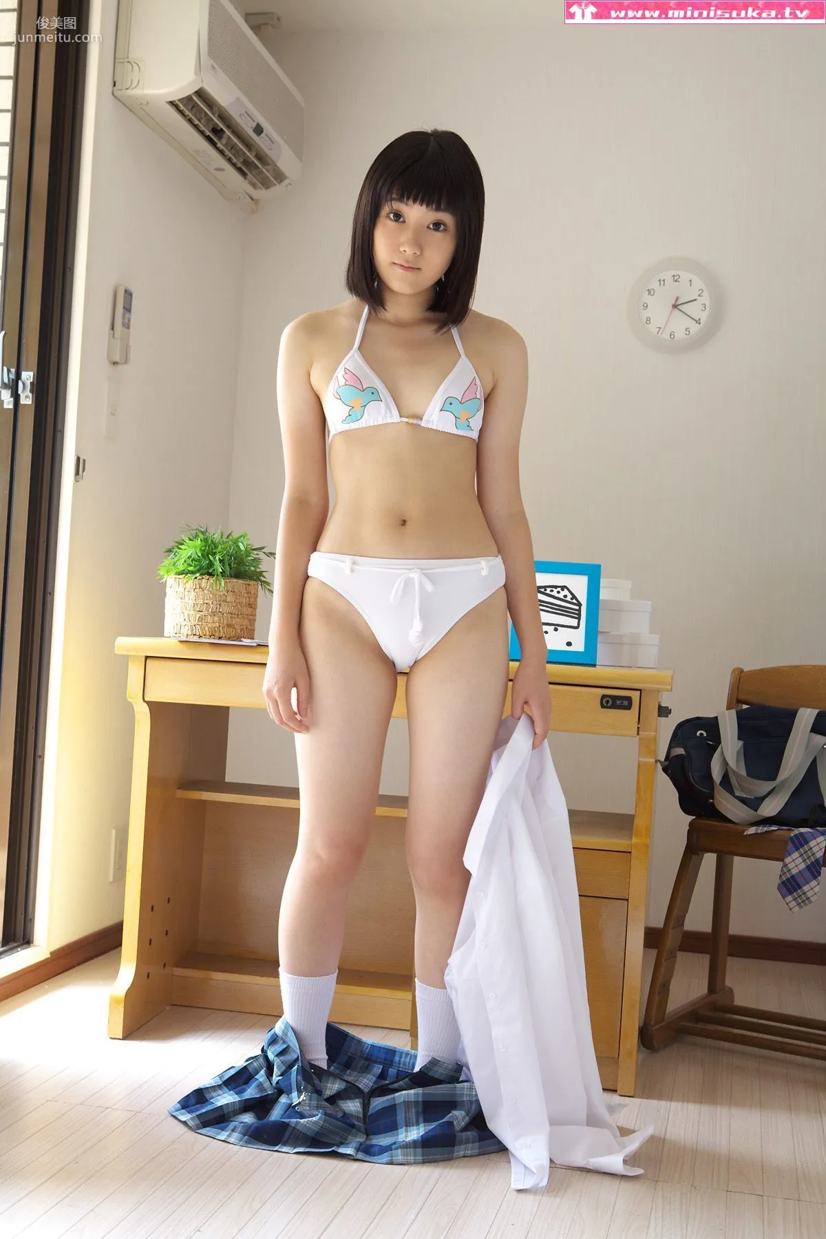 三崎鈴 现役女子高生 [Minisuka.tv] Special Gallery 写真集45