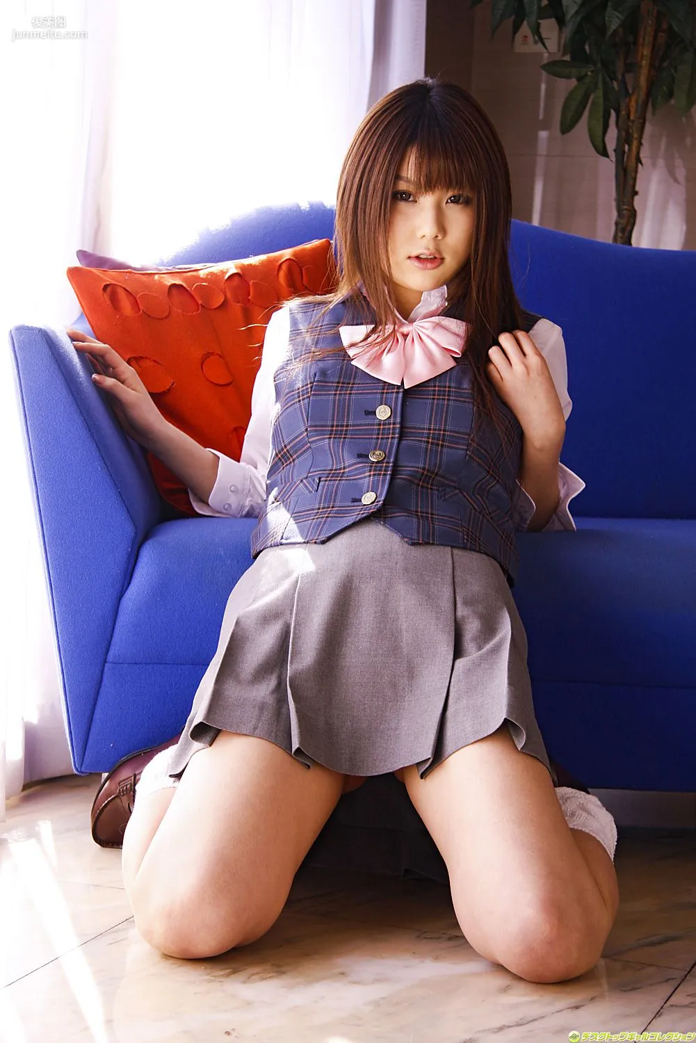 [DGC] NO.561 Yukina Momoyama 桃山ゆきな 制服美少女天国 写真集26