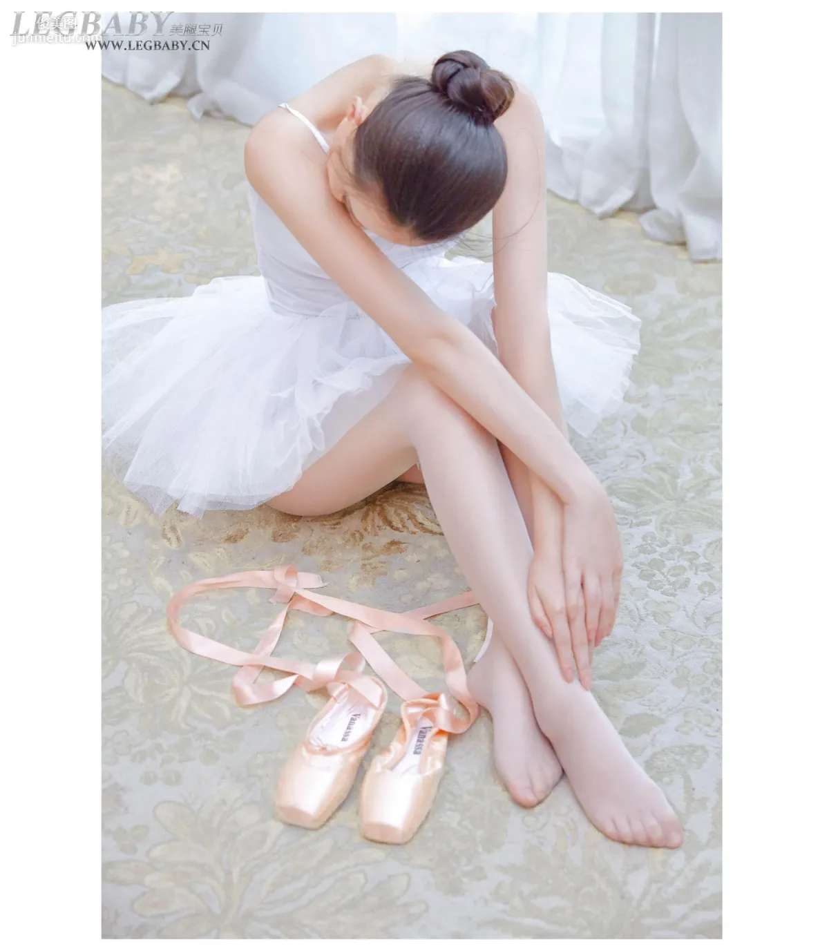 潇潇《芭蕾女孩》 [Legbaby美腿宝贝] V027 写真集1