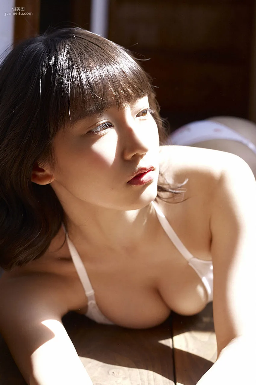 吉岡里帆《遠い記憶》 [WPB-net] No.183 写真集17