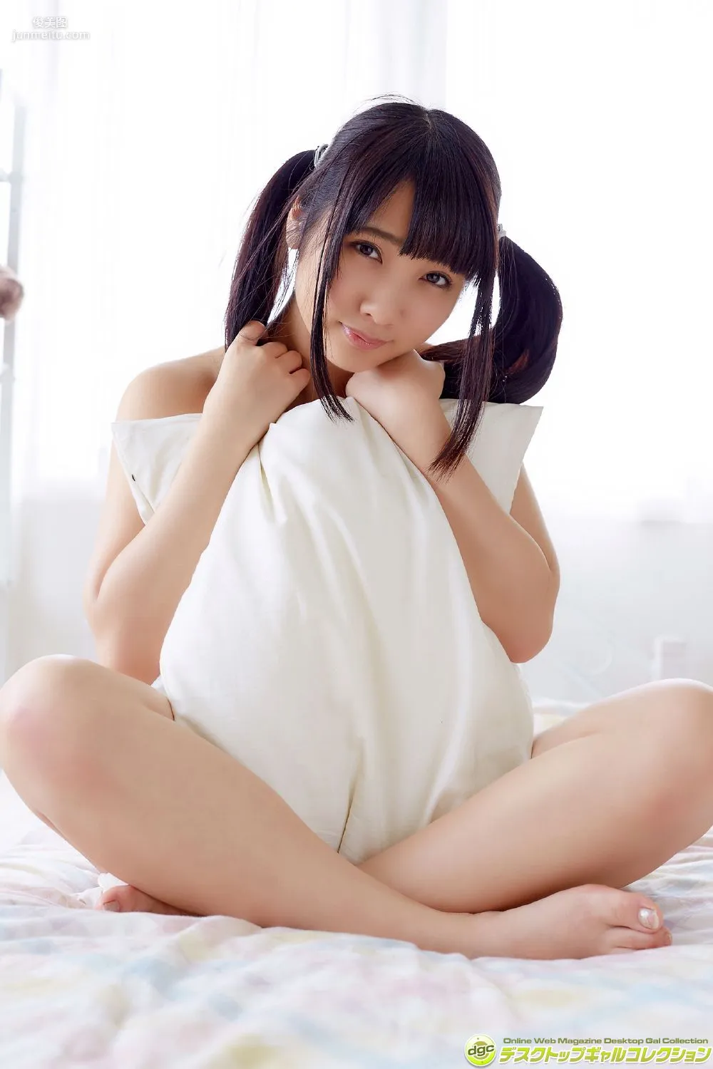 水沢柚乃《声優にもチャレンジ！巨乳ゲームアイドル！》 [DGC] 写真集73