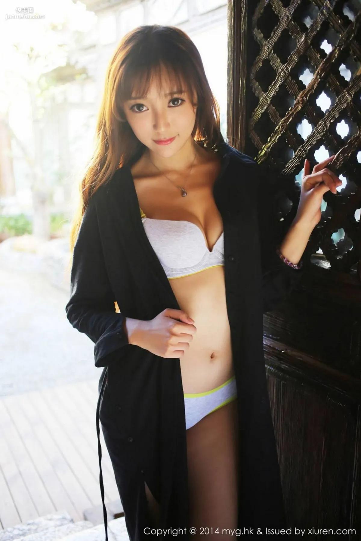 王馨瑶yanni《万种风情 主打旗袍系列》 [美媛馆MyGirl] Vol.080 写真集53