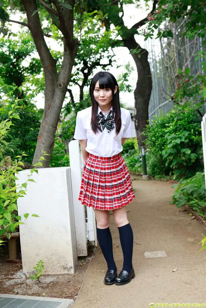 音无沙也加/音無さやか《制服が似合うロリ顔美少女の未成熟なカラダ》写真集[DGC] NO.1046 28