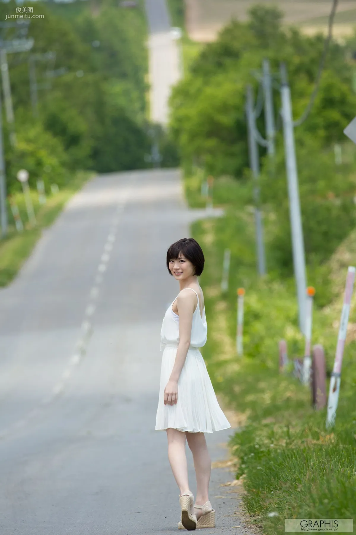 鈴村 あいり《Summer Special 2015 》 [Graphis] 写真集34