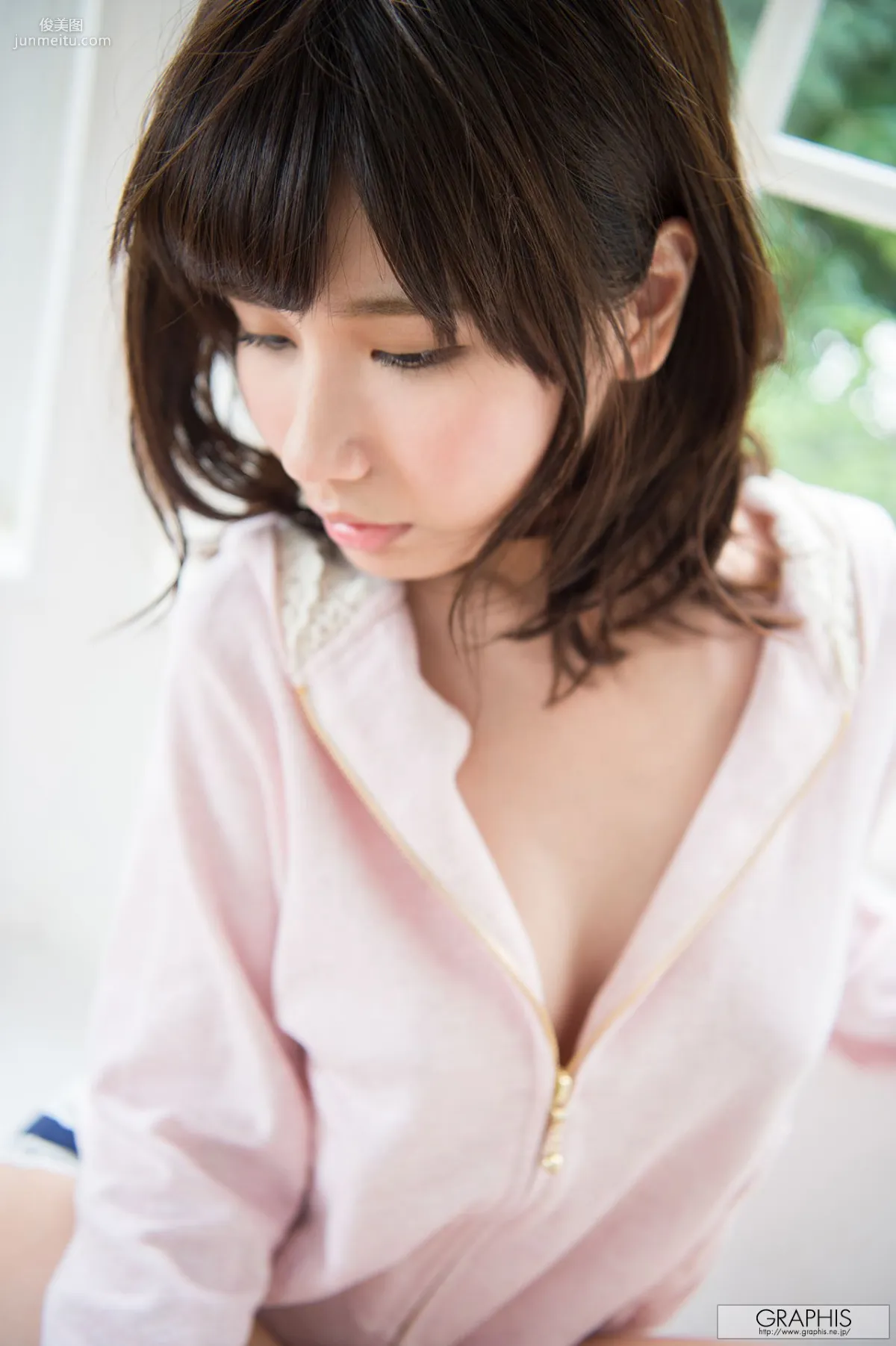 Mii Kurii 栗衣みい/栗衣美伊 [Graphis] First Gravure 初脫ぎ娘  写真集46