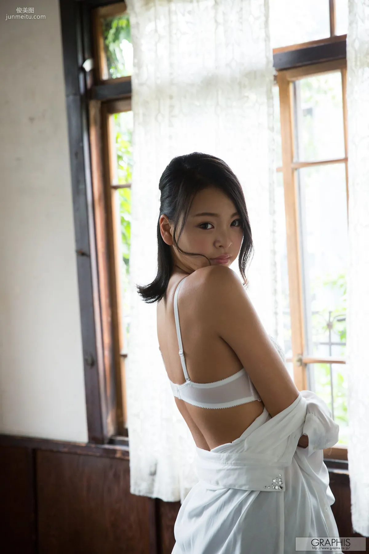 Manaka Minami 南真菜果 [Graphis] First Gravure 初脫ぎ娘 写真集30