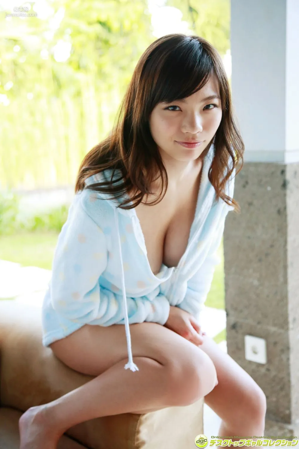 鷹羽澪《99センチIカップの超乳で人気上昇中!!》写真集 [DGC] NO.1186 84